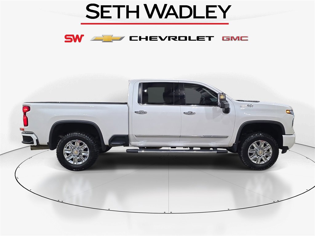 Used 2024 Chevrolet Silverado 2500 High Country w/ High Country Premium Package image 8