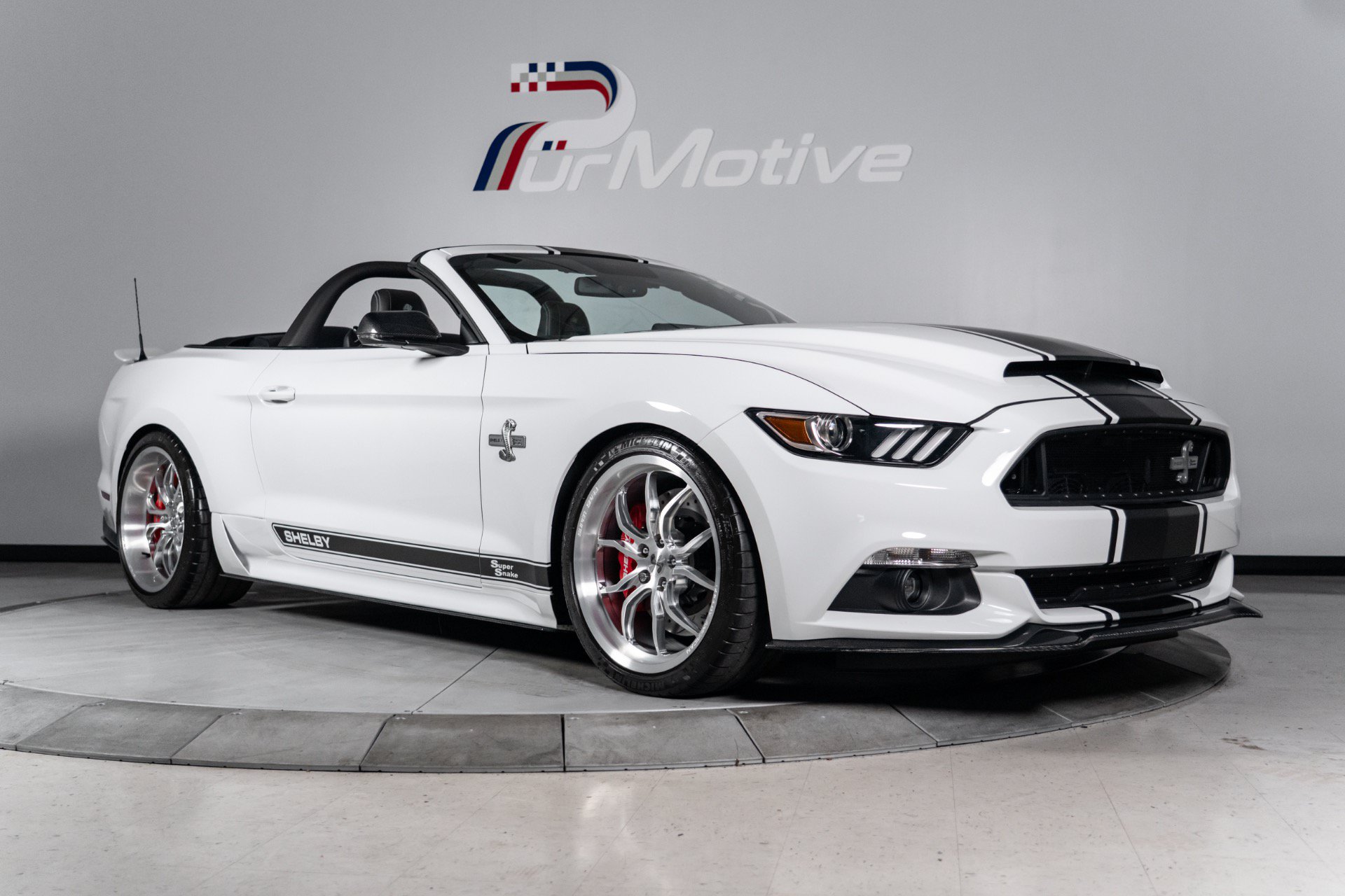 Used 2015 Ford Mustang GT Premium w/ Equipment Group 401A RWD image 13