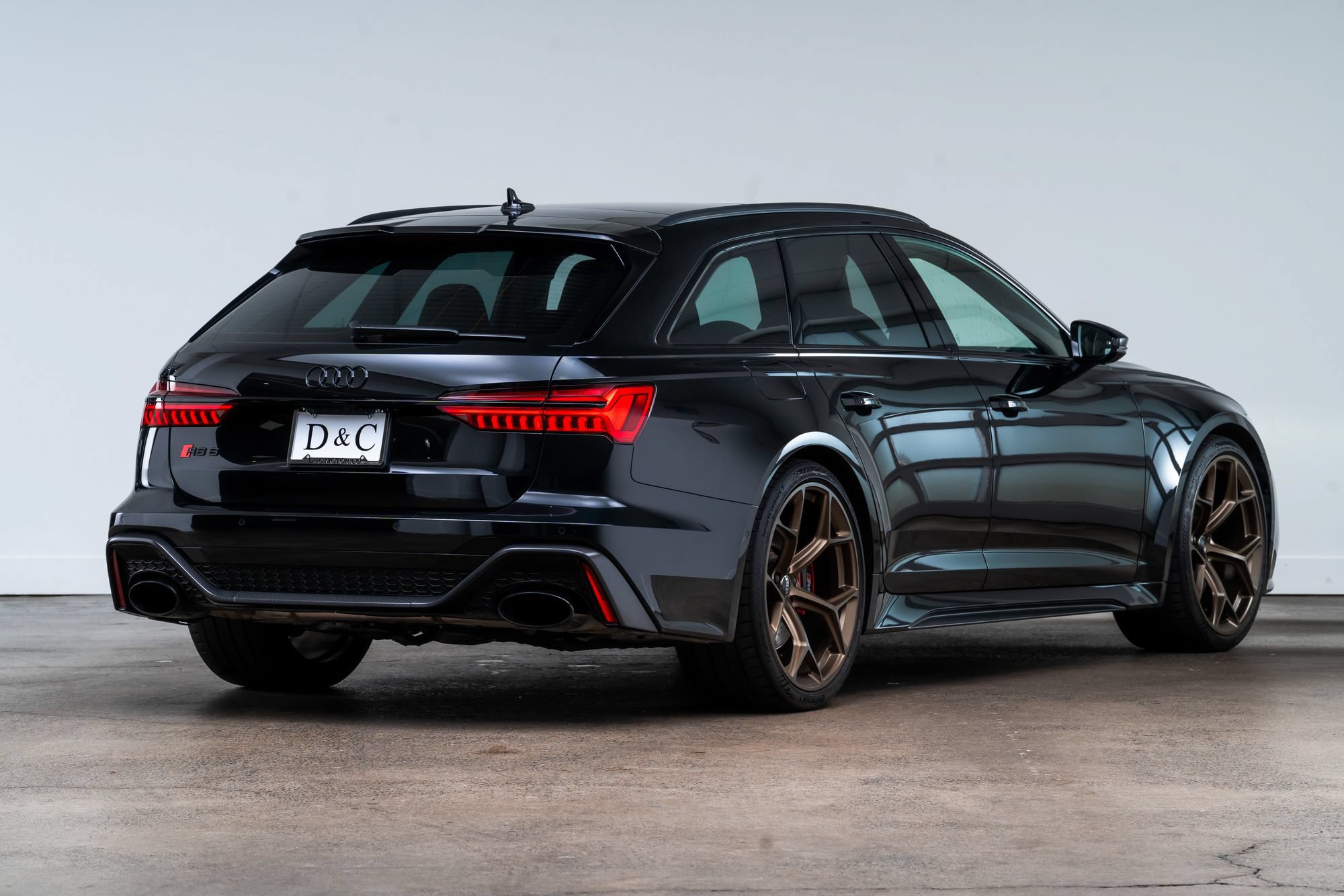 Used 2024 Audi RS 6 performance AWD/4WD image 8