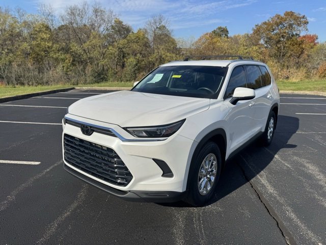 Certified 2024 Toyota Grand Highlander XLE image 7