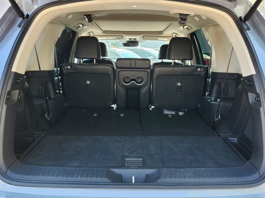 Used 2023 Honda Pilot Touring image 17