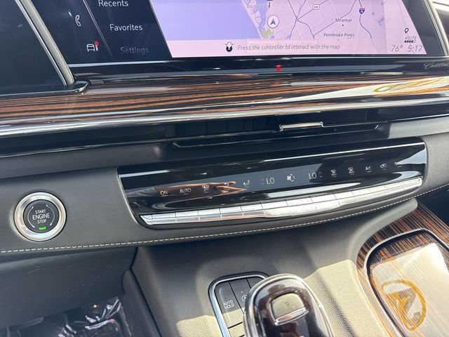 Used 2024 Cadillac Escalade Premium Luxury w/ Performance Package AWD/4WD image 19