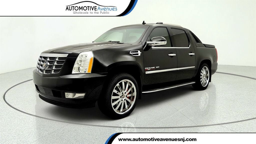 Used 2012 Cadillac Escalade EXT Luxury AWD/4WD image 1
