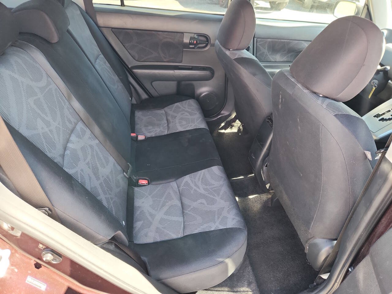 Used 2011 Scion xB FWD image 18