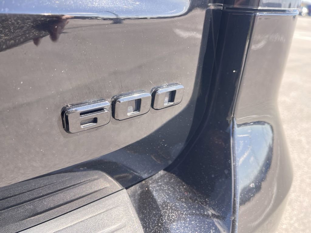 Used 2023 Cadillac Escalade ESV Sport Platinum w/ LPO, ONYX Package image 13