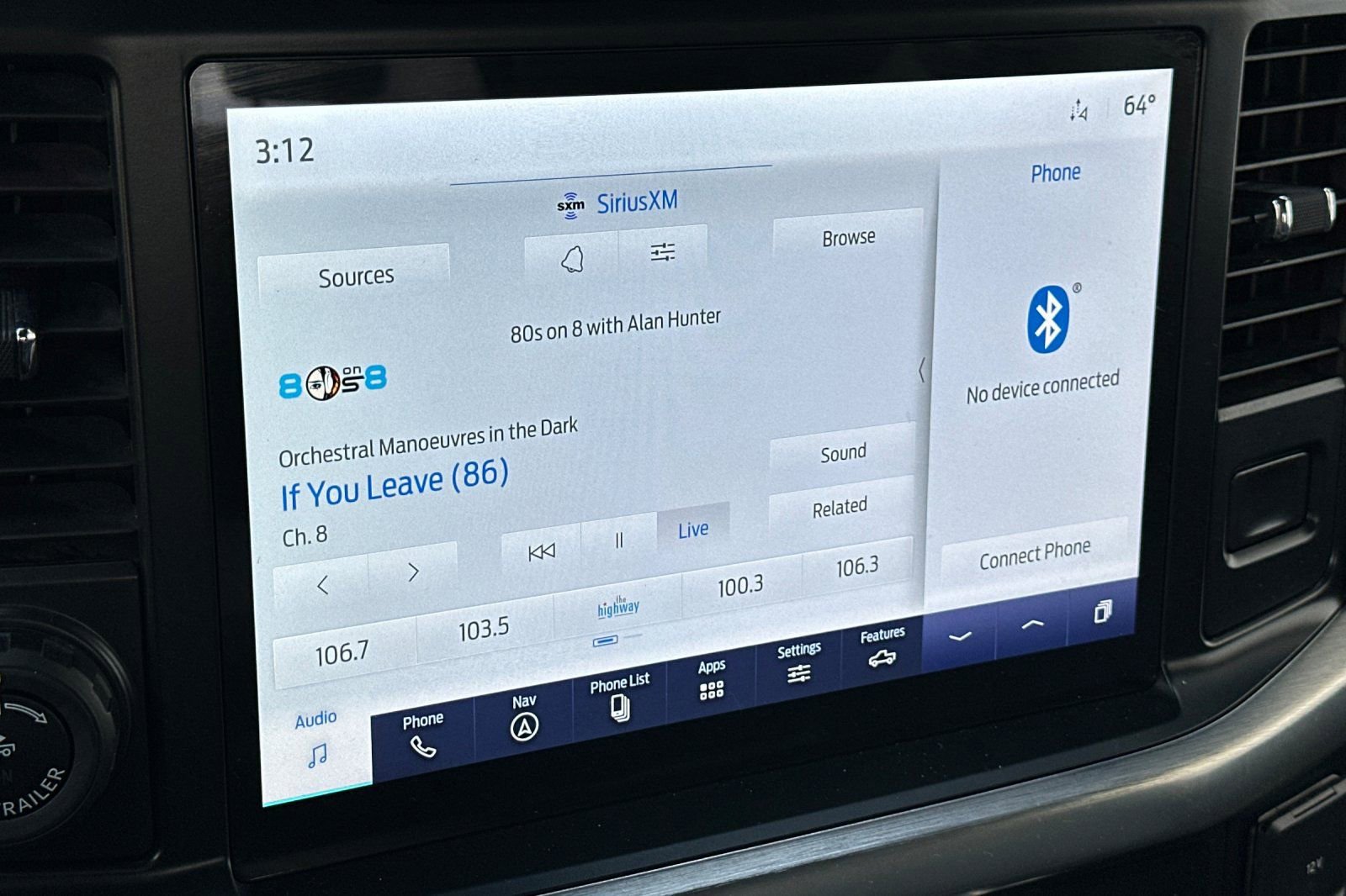 Used 2021 Ford F150 Lariat w/ Trailer Tow Package image 17