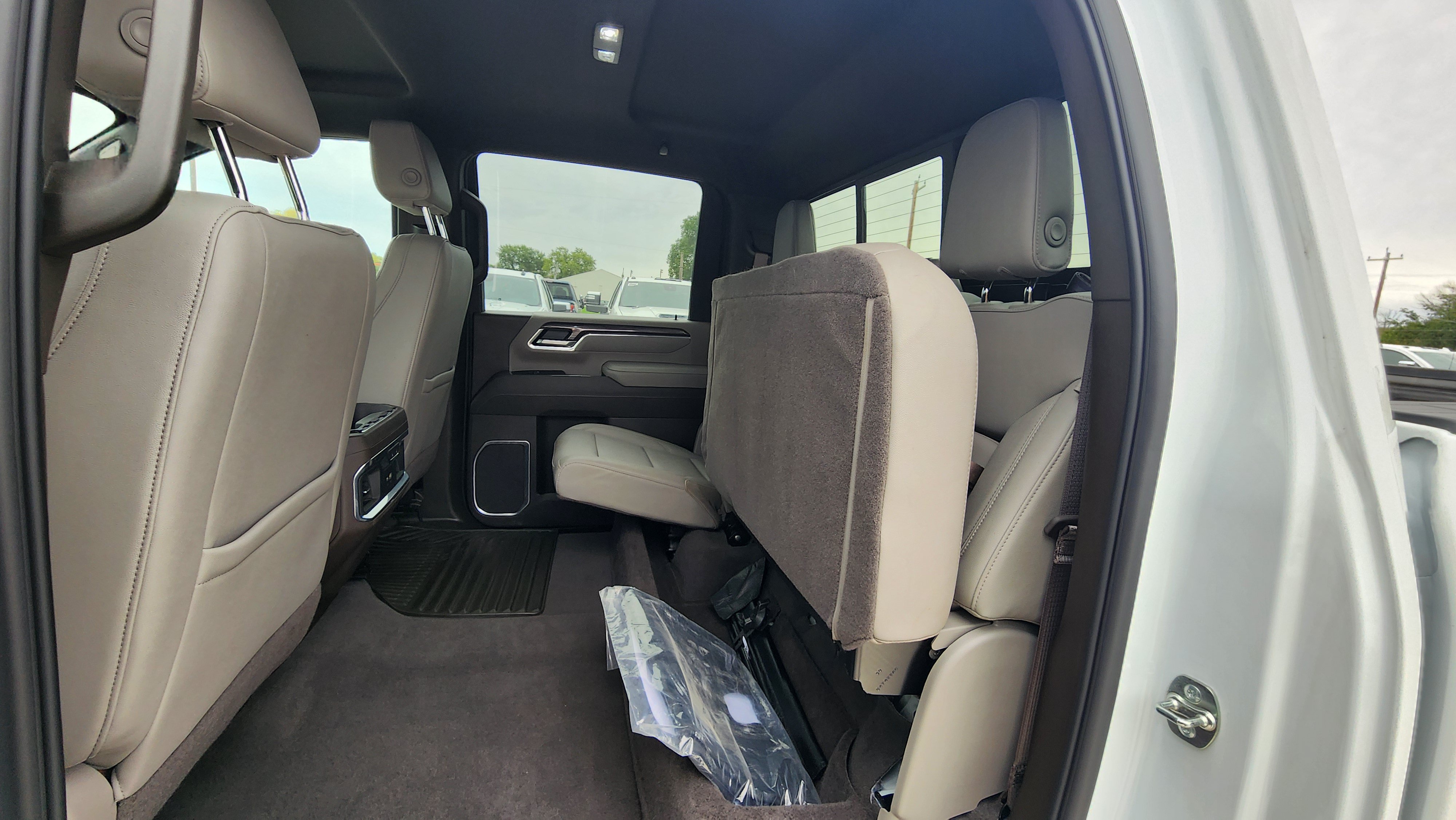 Certified 2026 Chevrolet Silverado 3500 LTZ w/ LTZ Plus Package AWD/4WD image 20