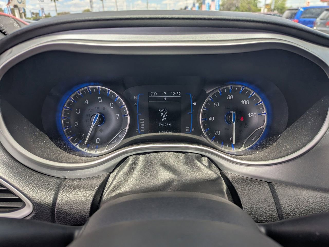 Used 2020 Chrysler Pacifica Touring w/ S Appearance Package FWD image 30