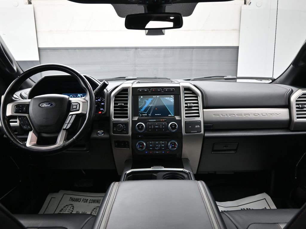 Certified 2018 Ford F350 Platinum w/ Platinum Ultimate Package image 32