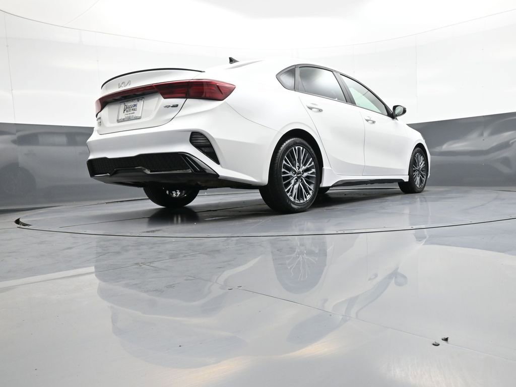 Certified 2024 Kia Forte GT-Line FWD image 28