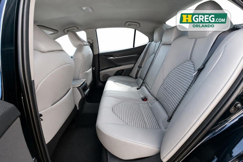 Used 2019 Toyota Camry SE FWD image 13