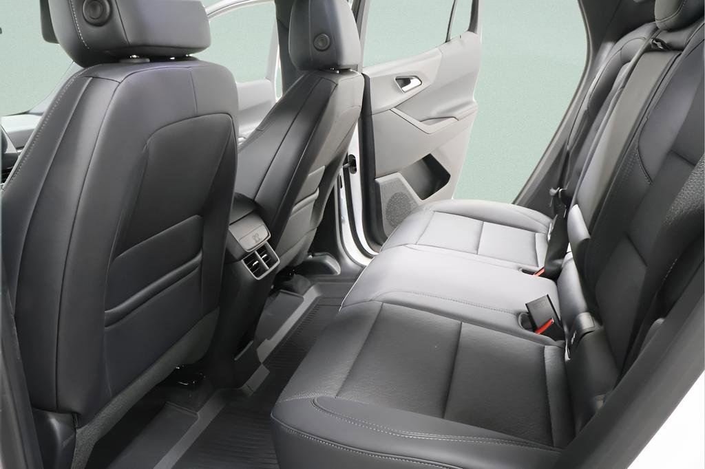 New 2026 Chevrolet Equinox LT w/ Convenience Package II FWD image 27