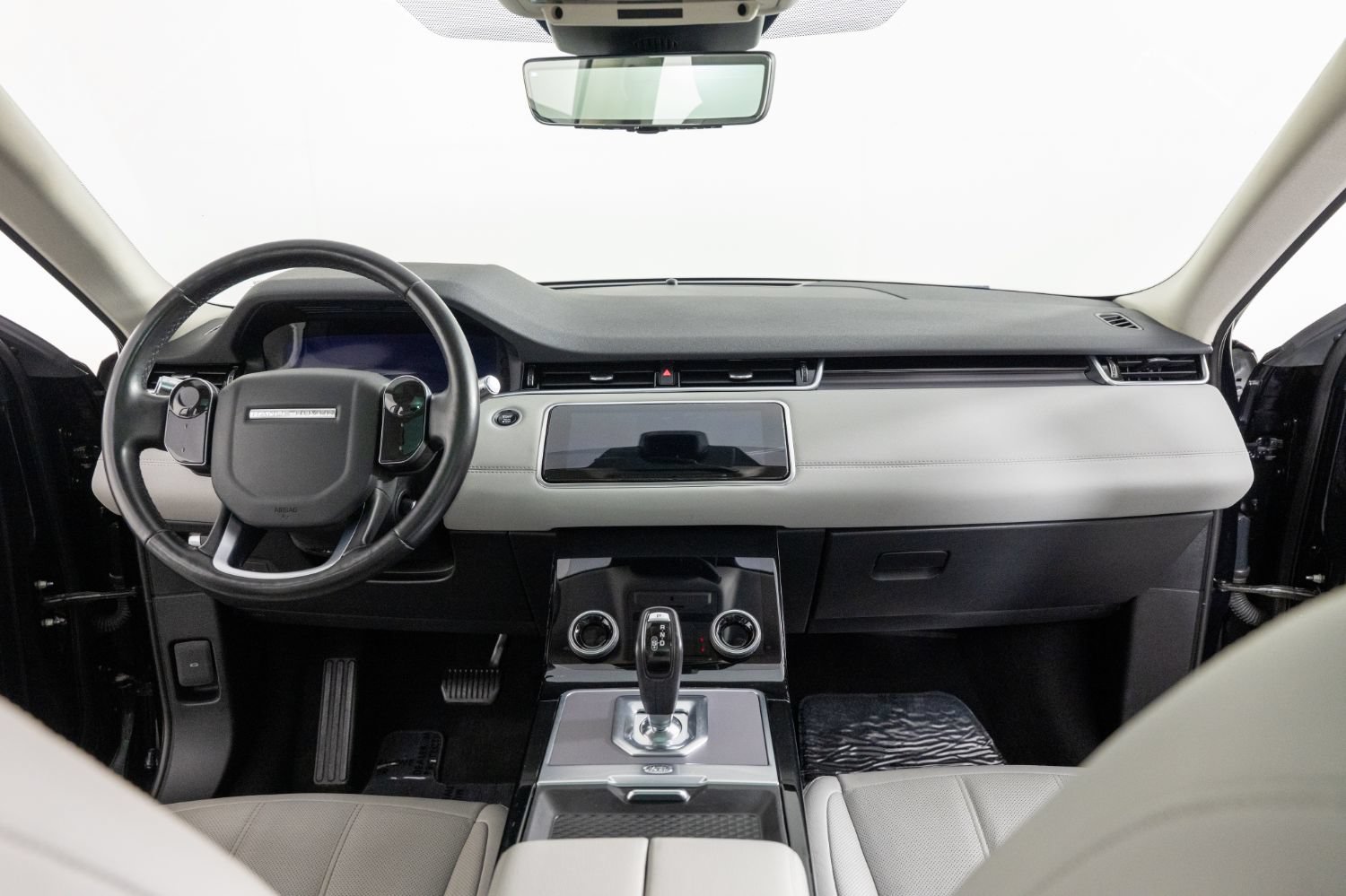 Used 2020 Land Rover Range Rover Evoque SE AWD/4WD image 34