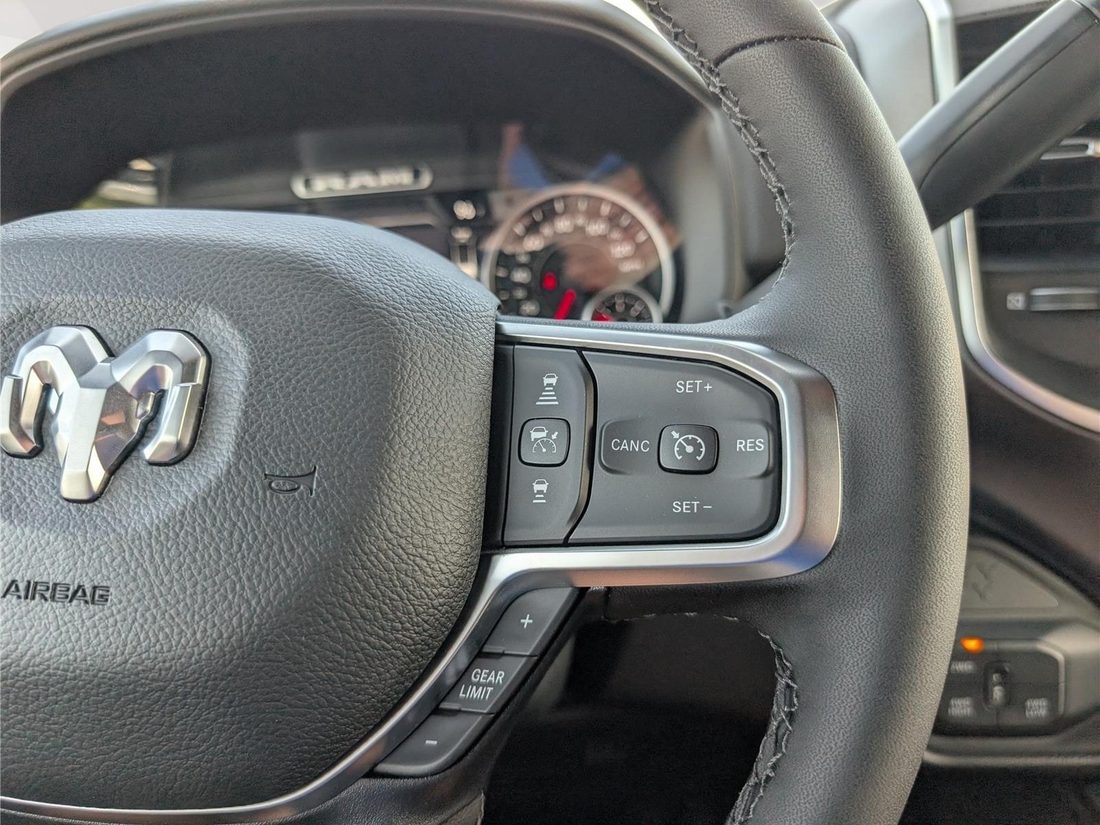 New 2026 RAM 2500 Big Horn AWD/4WD image 19
