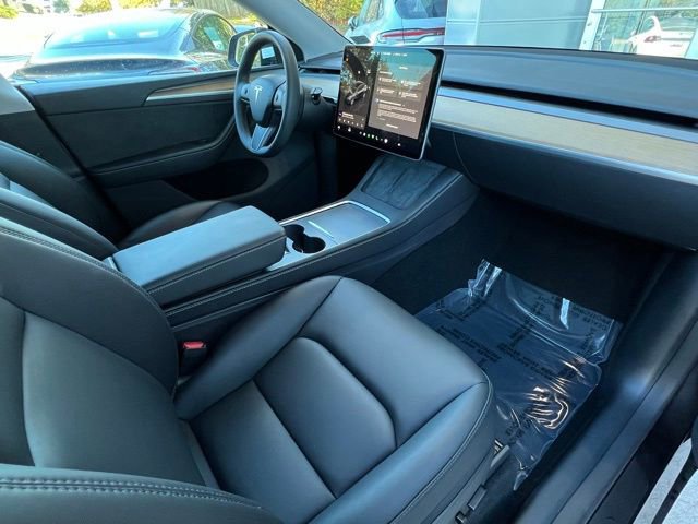 Used 2024 Tesla Model Y Long Range image 14