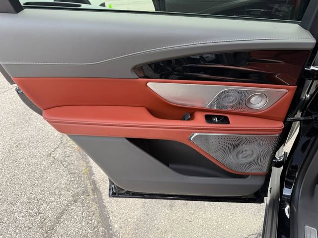 Used 2024 Lincoln Nautilus Black Label w/ Jet Appearance Package (87T) image 18