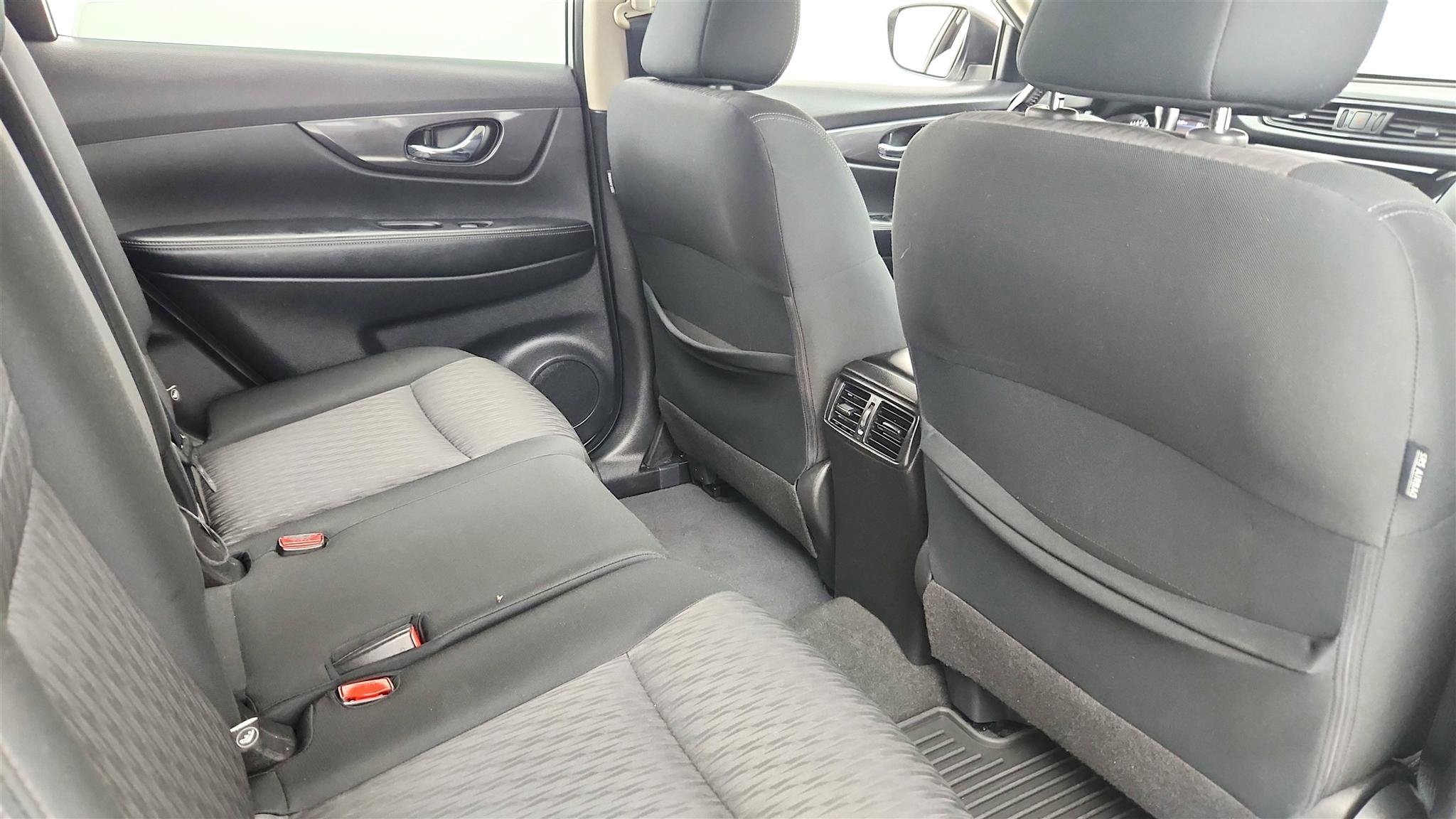 Used 2020 Nissan Rogue SV AWD/4WD image 20