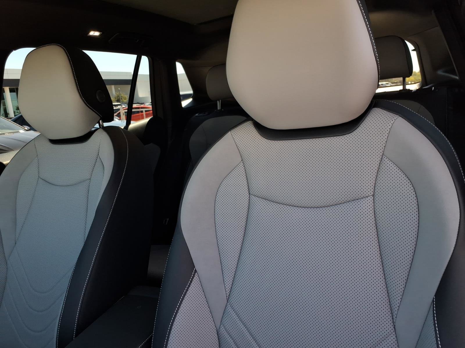 New 2026 Volkswagen Tiguan SE R-Line image 11