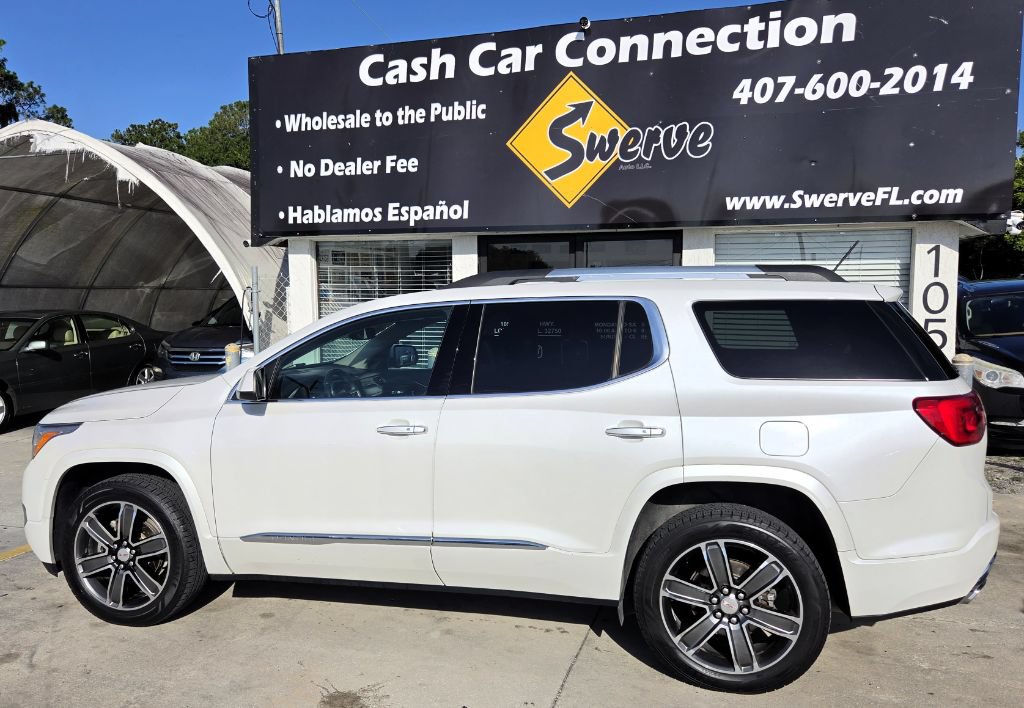Used 2017 GMC Acadia Denali w/ Technology Package AWD/4WD image 8