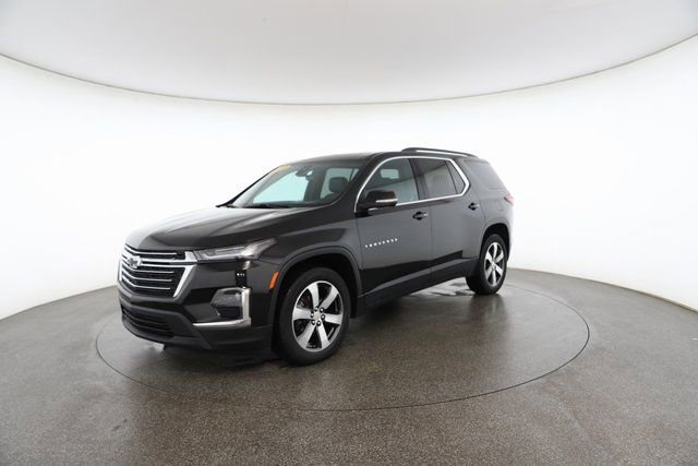 Used 2024 Chevrolet Traverse Limited LT image 2
