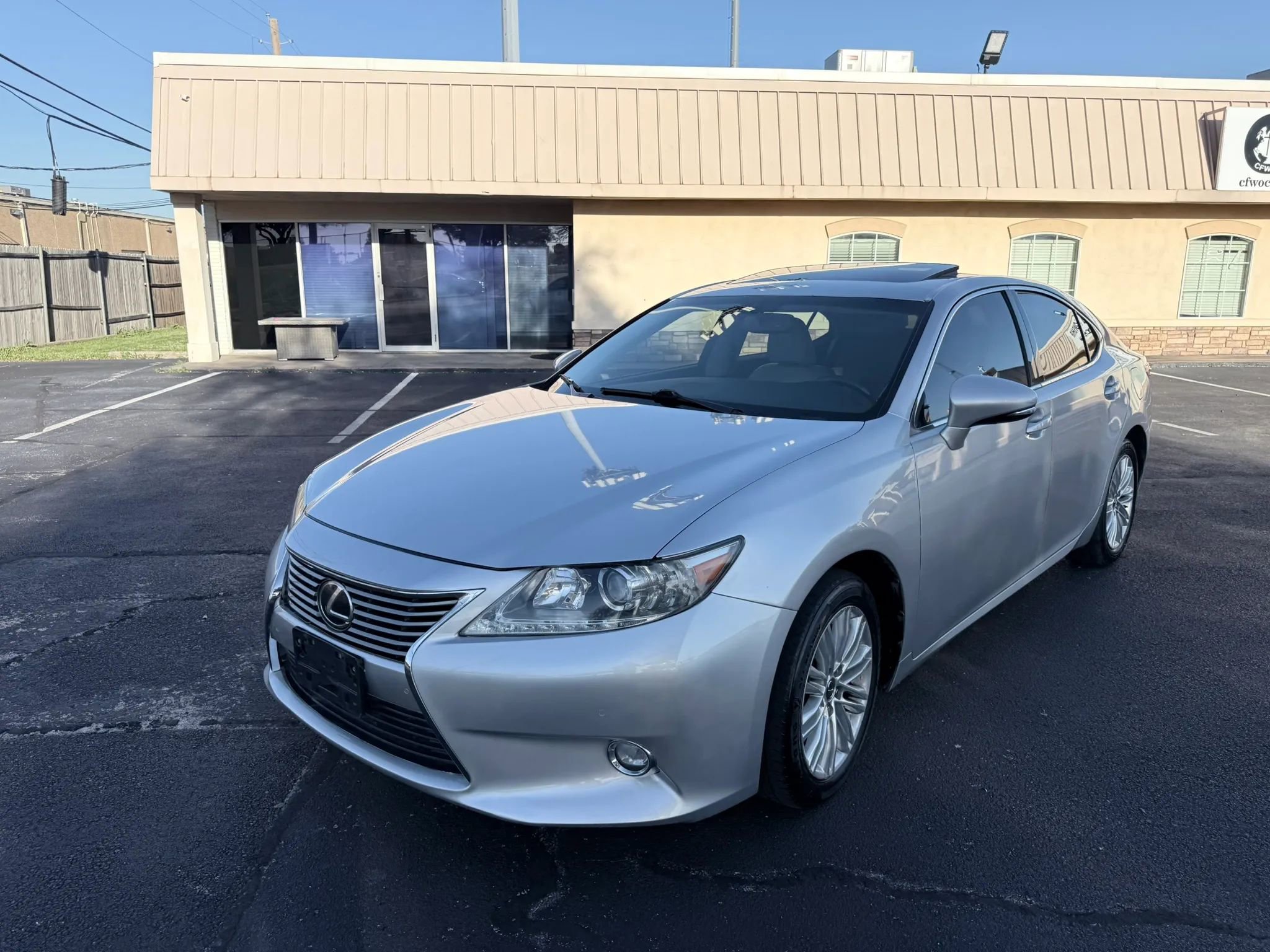 Used 2014 Lexus ES 350 ES 350 Sedan 4D w/ Luxury Package image 3