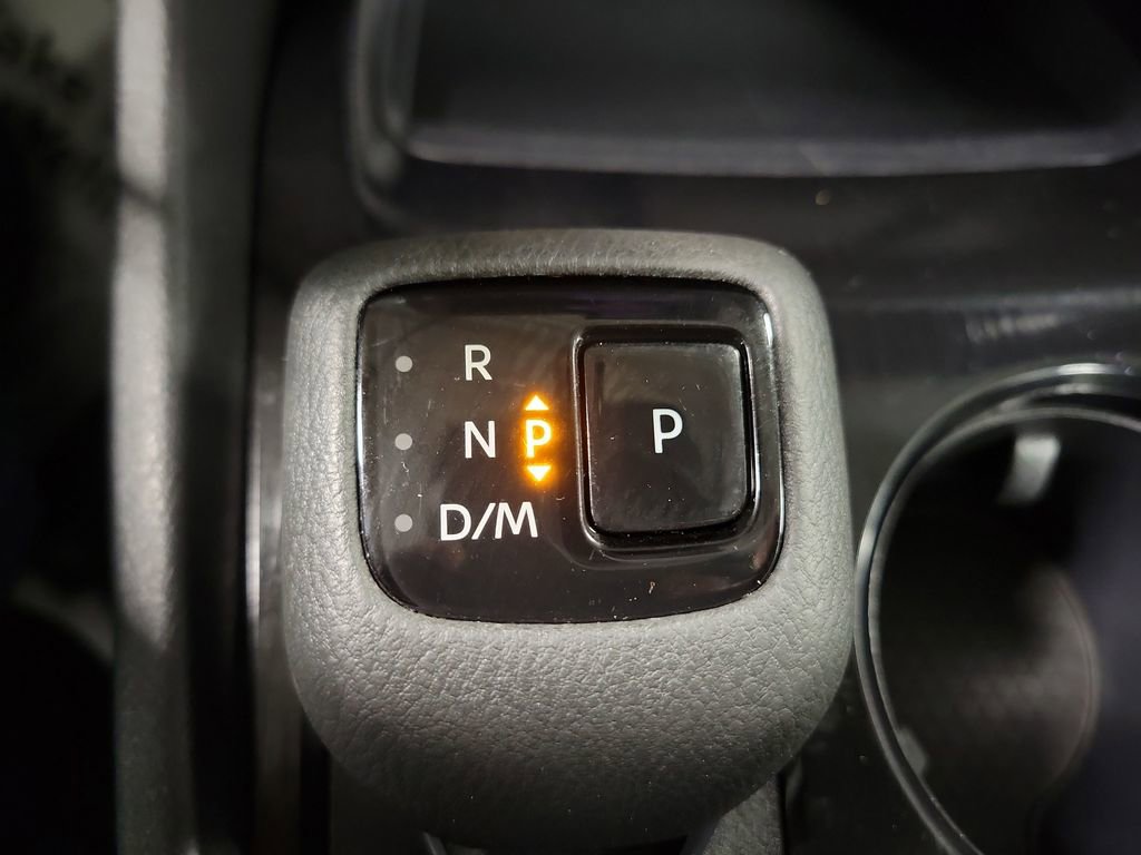 Used 2023 Nissan Rogue S image 16