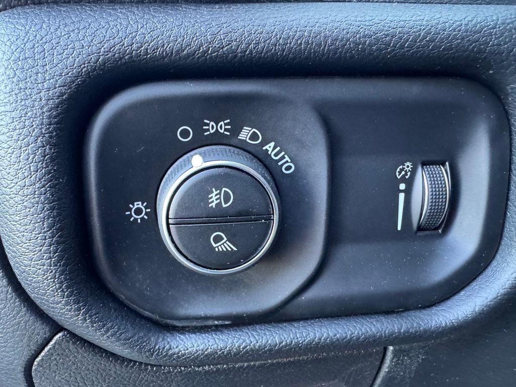 Used 2020 RAM 1500 Big Horn image 16