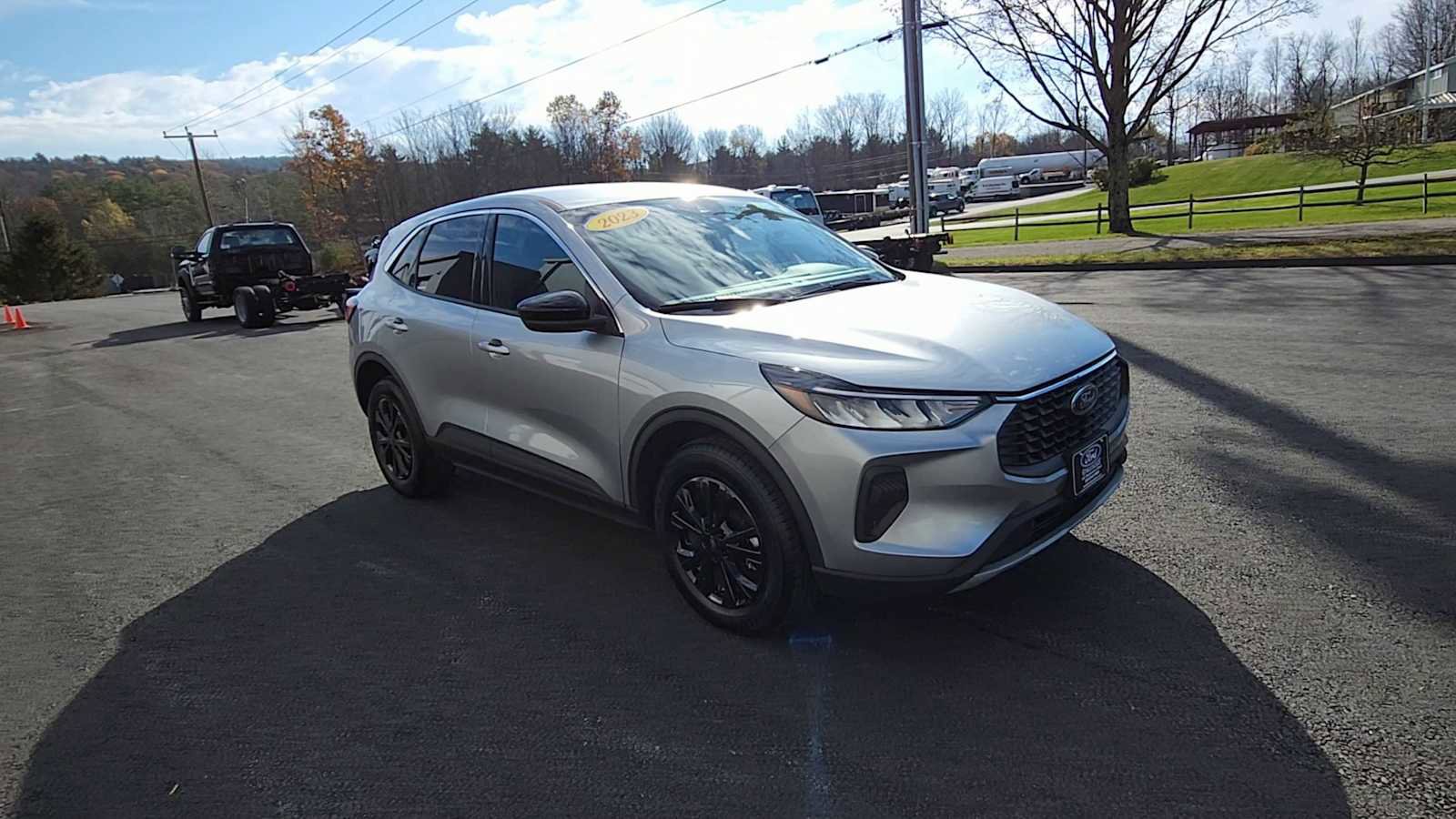 Used 2023 Ford Escape Active image 2