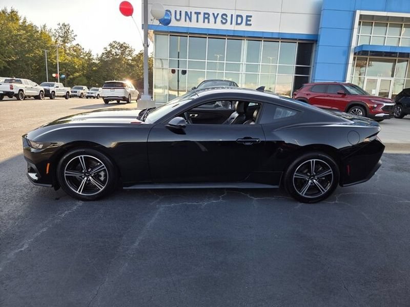 Used 2024 Ford Mustang Premium RWD image 2