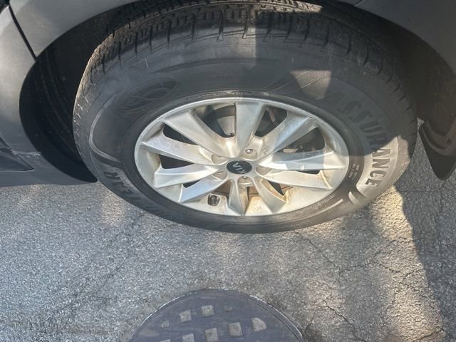 Used 2019 Kia Sorento L FWD image 9