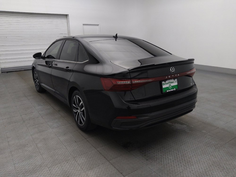 Used 2025 Volkswagen Jetta SE image 5