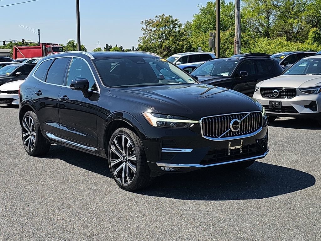 Used 2023 Volvo XC60 B5 Ultimate w/ Climate Package AWD/4WD image 1