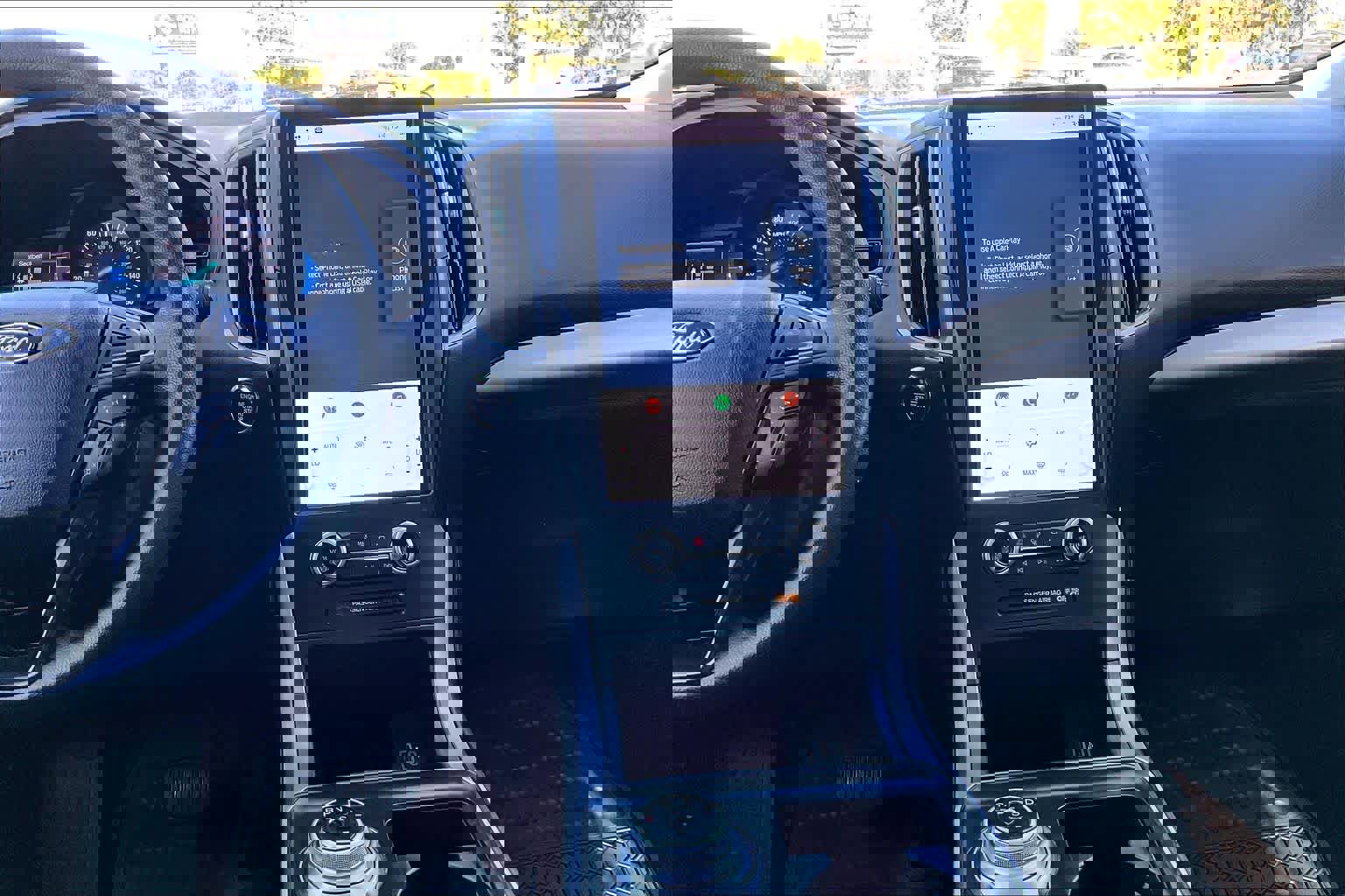 Used 2022 Ford Edge SE image 7