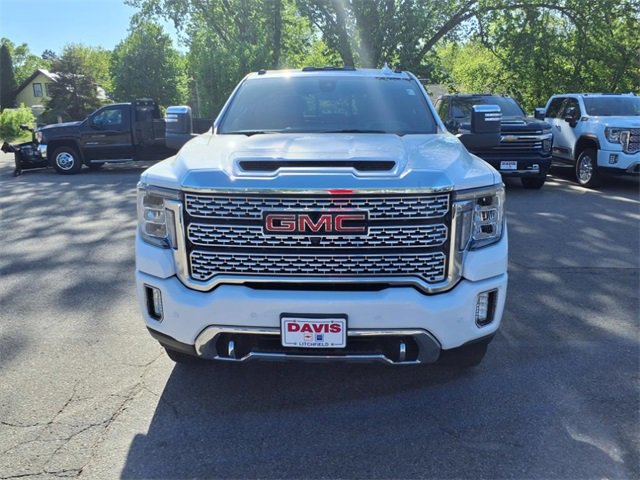 Used 2020 GMC Sierra 3500 Denali w/ Technology Package image 9