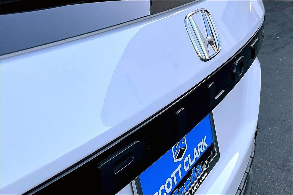Certified 2025 Honda Pilot TrailSport image 26