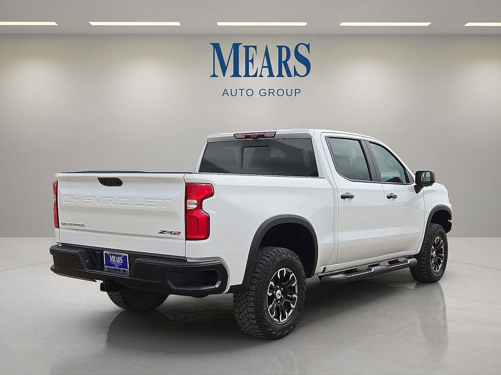 Used 2024 Chevrolet Silverado 1500 ZR2 w/ Technology Package image 5
