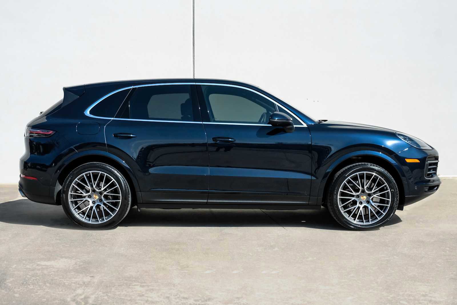 Used 2022 Porsche Cayenne image 8
