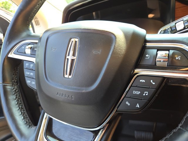 Used 2023 Lincoln Nautilus Reserve AWD/4WD image 23