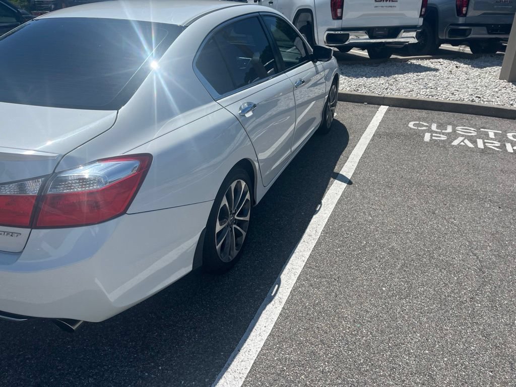 Used 2014 Honda Accord Sport image 4