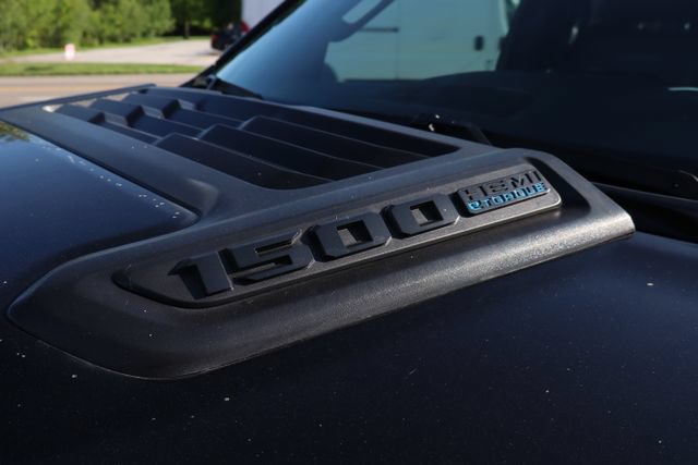 Used 2023 RAM 1500 Laramie AWD/4WD image 7