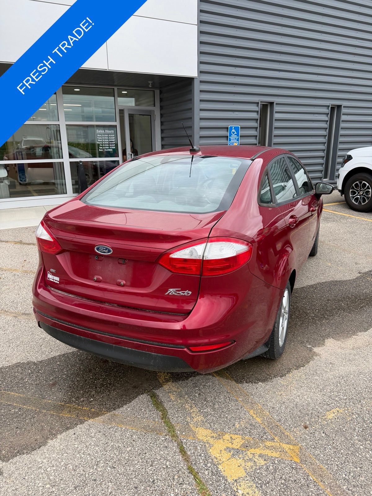 Used 2017 Ford Fiesta SE FWD image 6