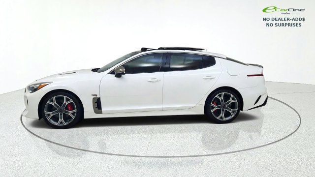 Used 2020 Kia Stinger GT1 RWD image 4