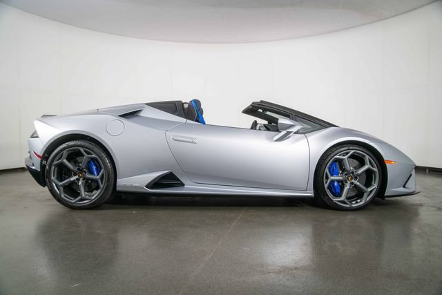 Used 2023 Lamborghini Huracan EVO RWD image 9