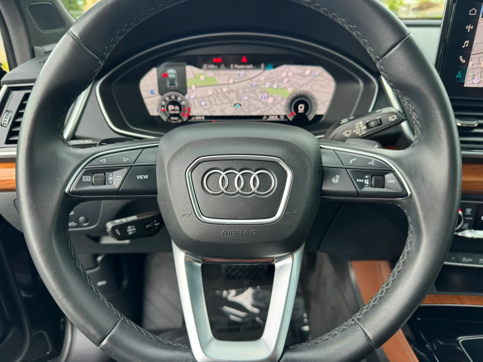 Used 2023 Audi Q5 2.0T Premium Plus w/ Premium Plus Package AWD/4WD image 32
