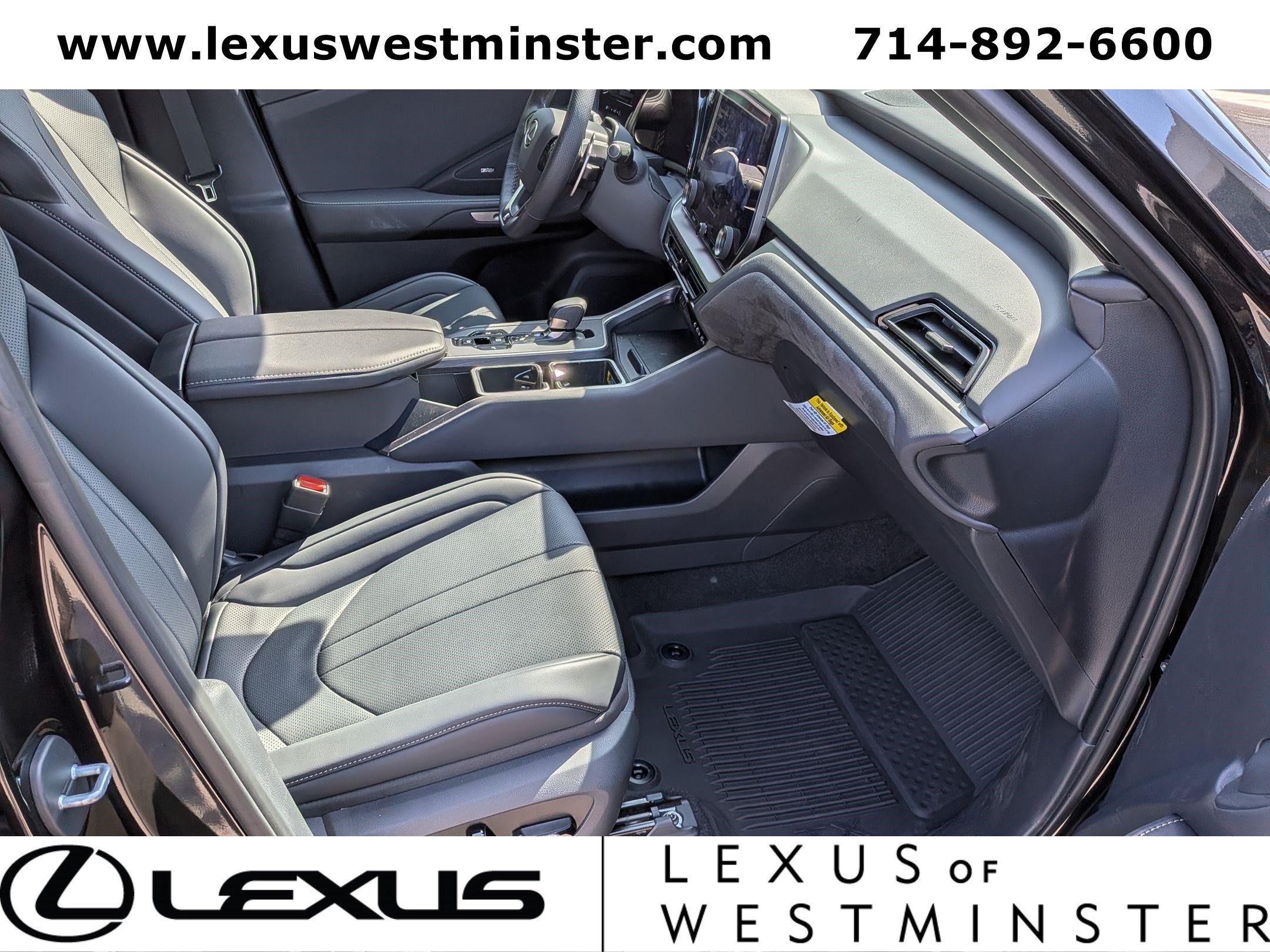 New 2026 Lexus TX 500h AWD image 4