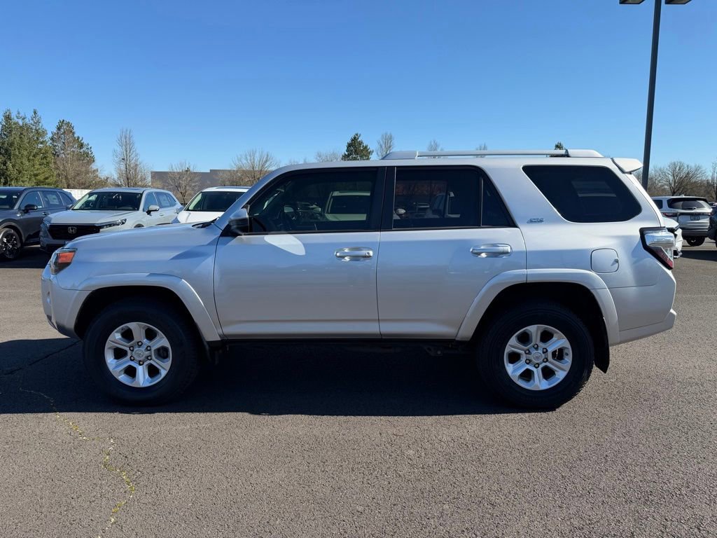 Used 2017 Toyota 4Runner SR5 image 5