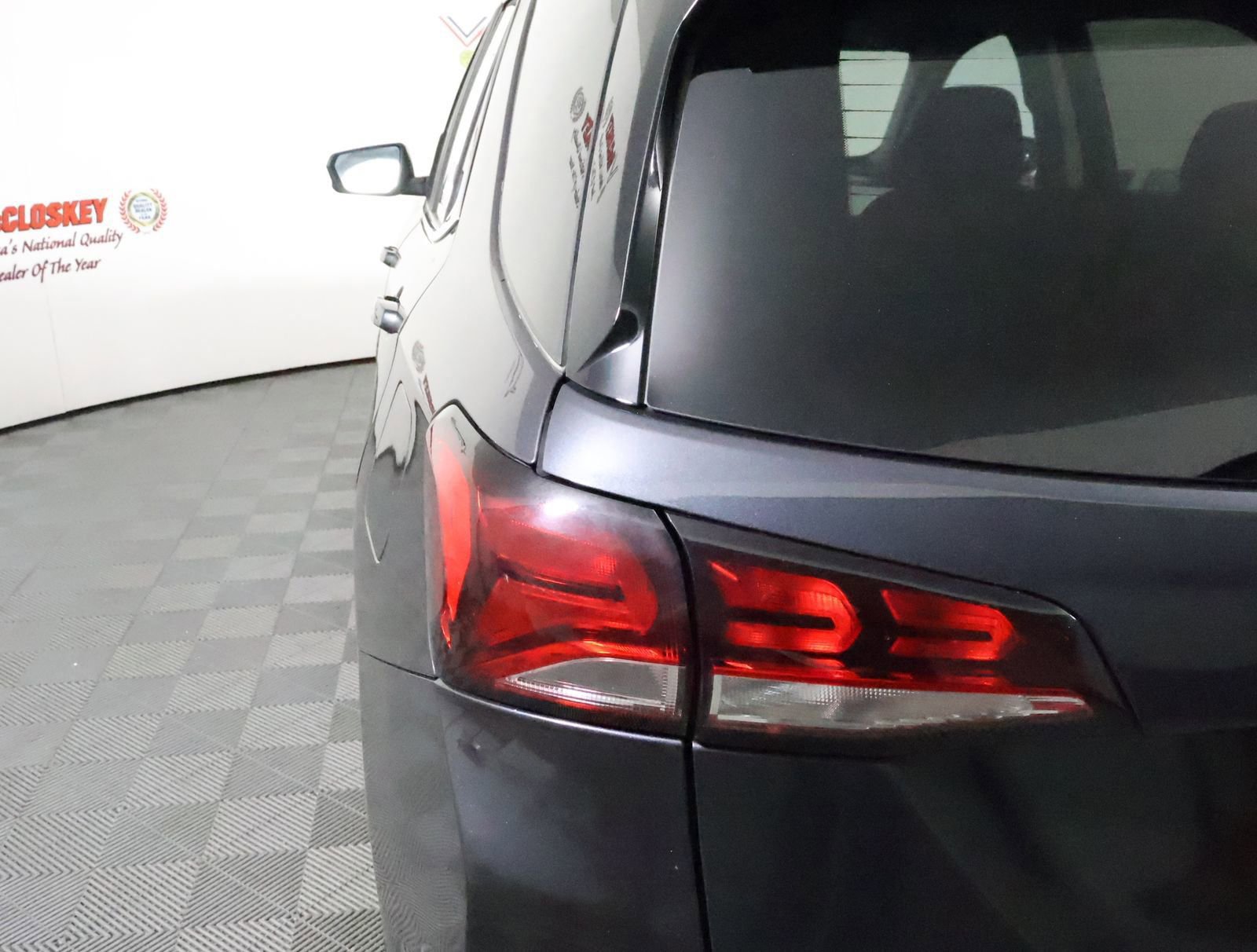 Used 2022 Chevrolet Equinox LT w/ Driver Convenience Package image 13