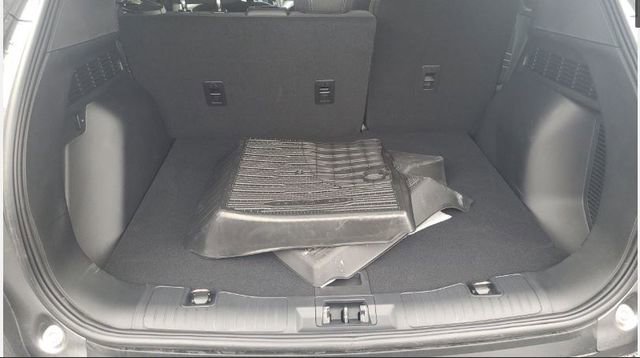 Used 2023 Ford Escape Active image 11