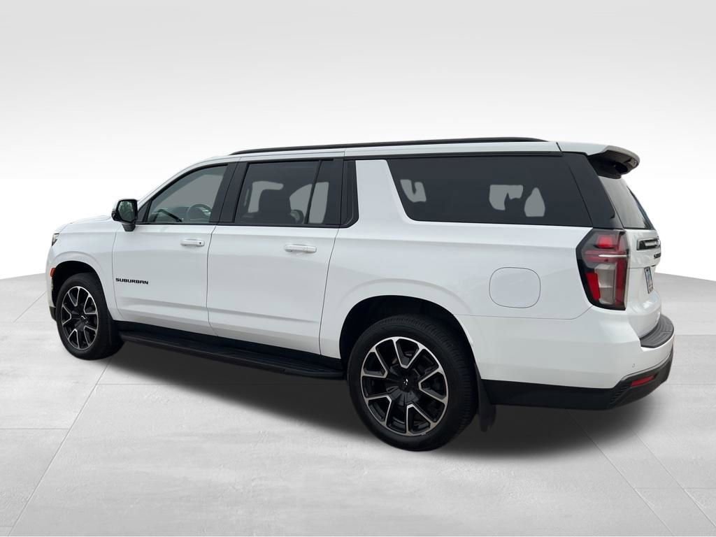 Used 2022 Chevrolet Suburban RST w/ Luxury Package image 8