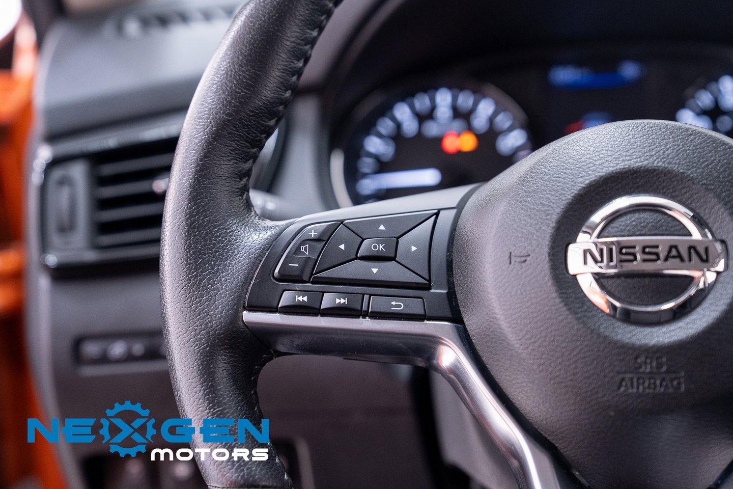 Used 2020 Nissan Rogue SV w/ Premium Package image 19